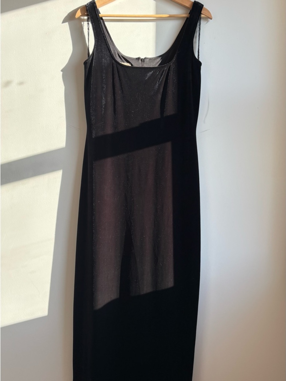 Classic Black Sleeveless Women’s Dress